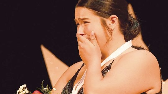 ALiyah crowned miss tracy 2026