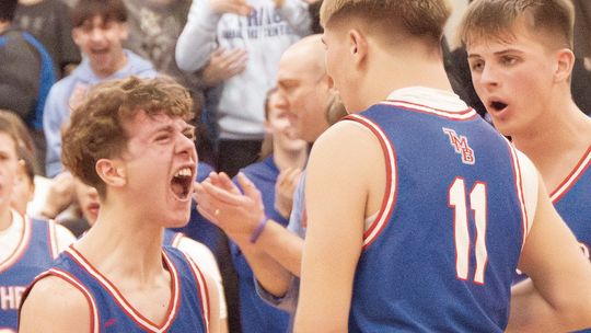 KRUSE & CO. RALLY FOR BIG WIN OVER MINNY