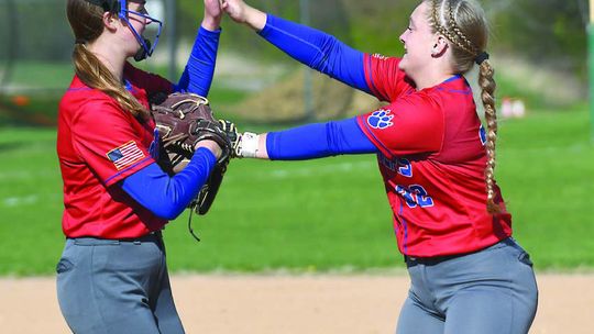 Panthers break out the bats against MACCRAY