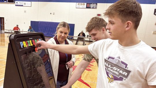 TAHS seniors get taste of the real world through unique U of M Extension program