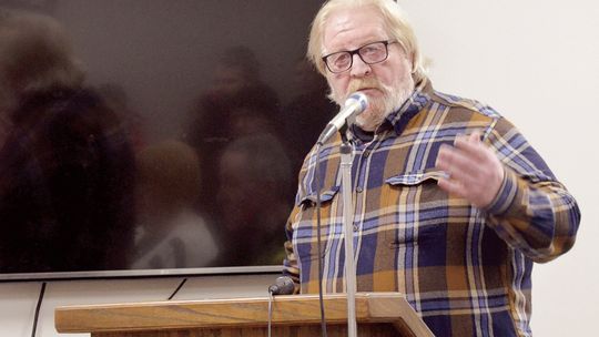 TRACY PUTS THE KIBOSH ON POT