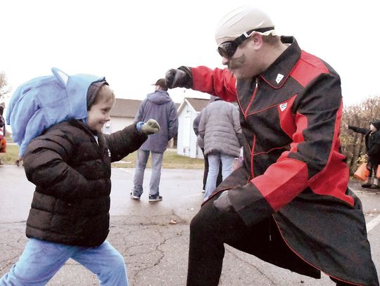 More than 450 local people took part in Friday’s Tracy Area Chamber of Commerce’s annual Trunk-or-Treat event