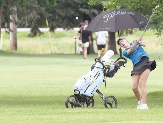 MUNSON MEETS HER GOALS AT STATE