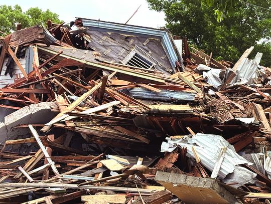 Old currie hotspot comes down