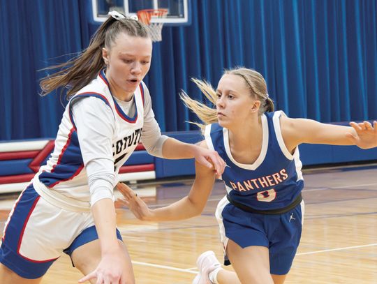 Panther girls can’t overcome slow start