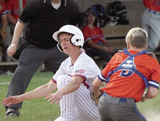 Panthers on wrong end of dogfight against Canby