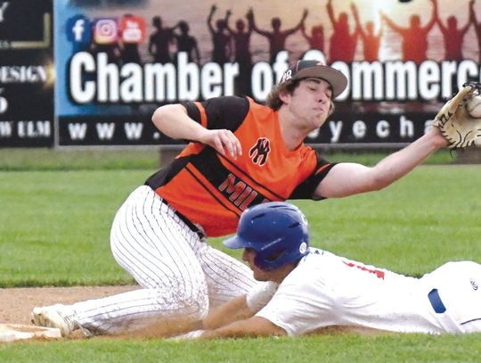 Yankee bats go quietly into the night against Courtland