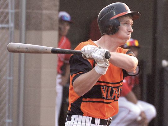 Yankees rally to beat Willmar