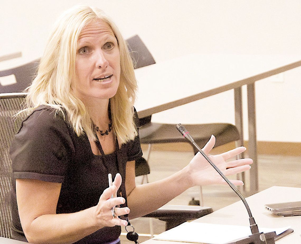 BUDGET BLUES SET IN EARLY IN LYON COUNTY BUDGET BLUES SET IN EARLY IN LYON COUNTY