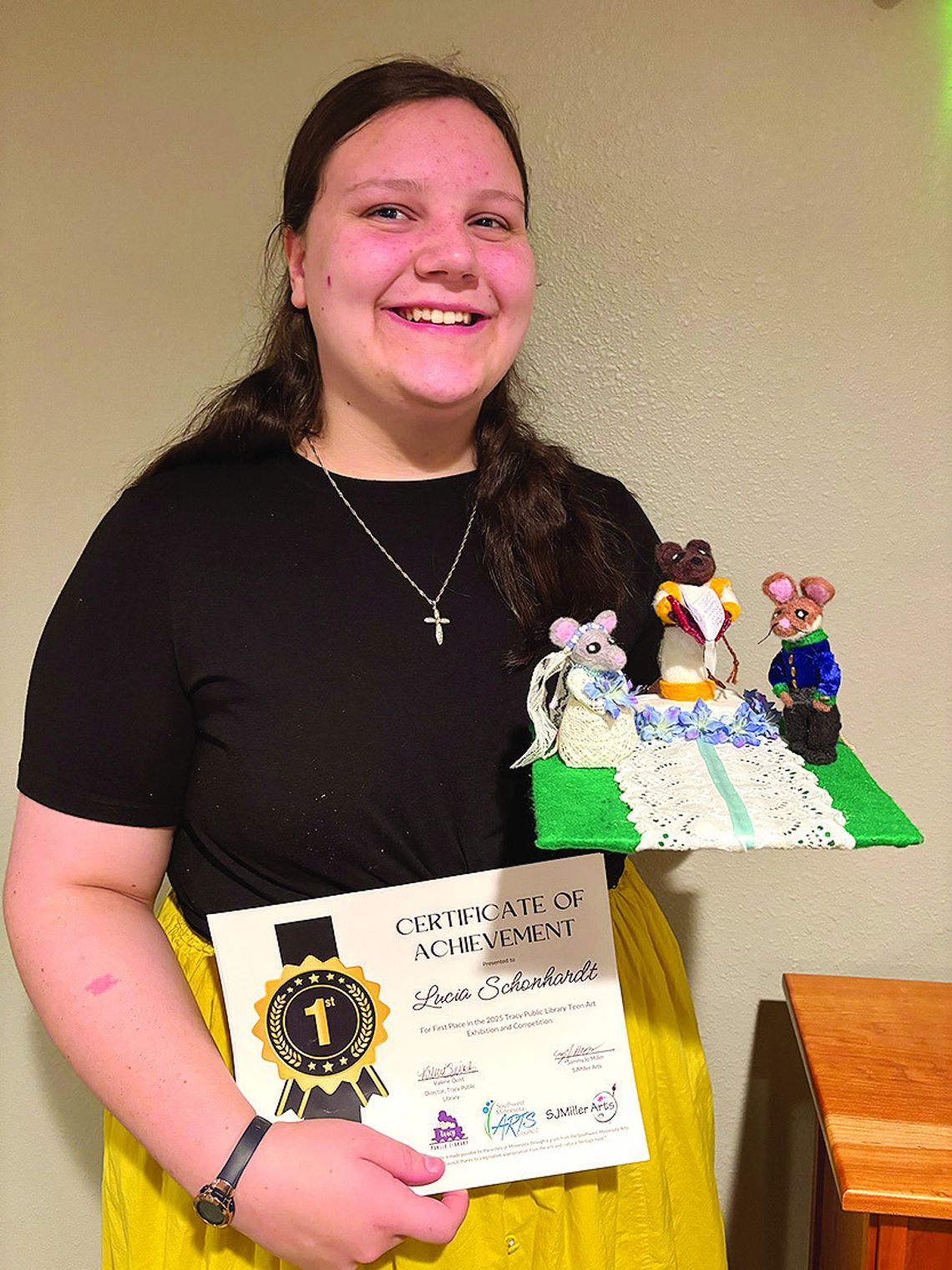 Creative kids turn library into gallery Creative kids turn library into gallery