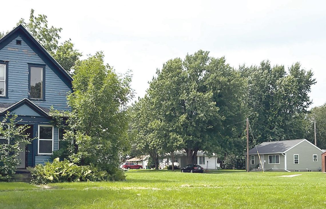 Tracy EDA votes to purchase vacant lot at Rowland/1st